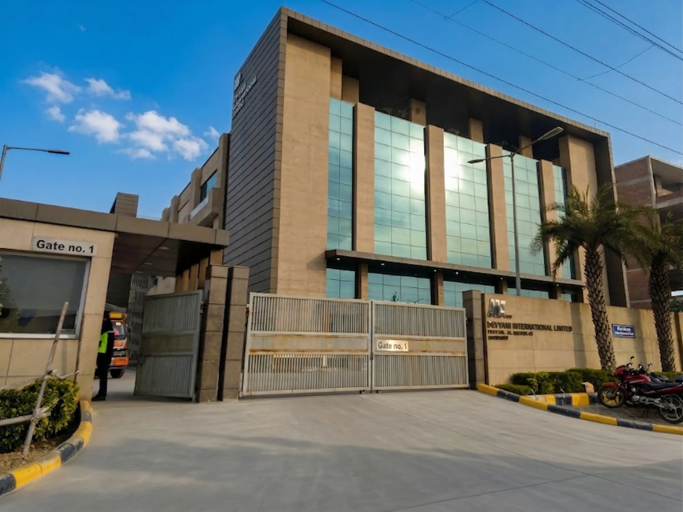 Mega Kitchen commercial facility construction for Devyani International in Gurgaon